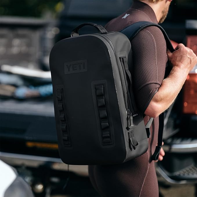 YETI Outdoors, Panga 28, King Crab