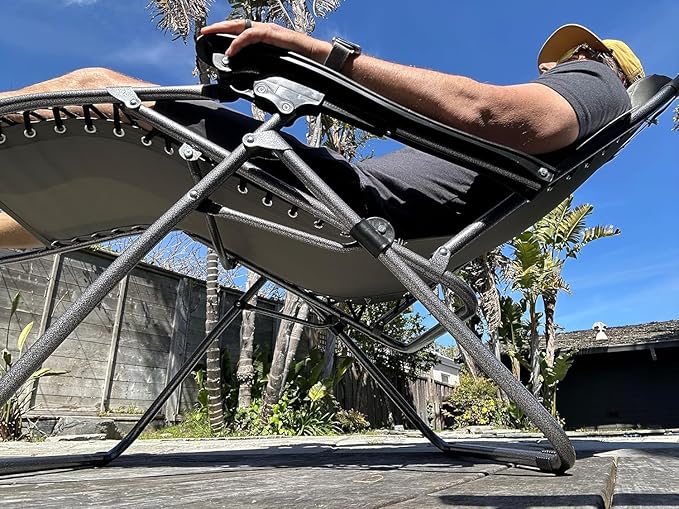 Heavy Duty Zero Gravity Chair with Adjustable Reclining, Extra Large Side Table, Gray 600D Polyester, Powder-Coated Steel Frame, 300 lbs Capacity (2)