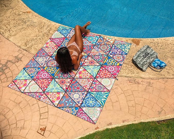 Elite Trend Microfiber Beach Towel - XXL 72x72 Inch Sand Free Quick Dry Towel for Travel, Swimming, Pool, Yoga, Hiking, Camping – Lightweight Fast Drying Microfiber Towel Compact for Adults