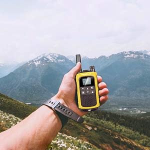 Rechargeable Walkie Talkies for Adults, Long Range 5 Miles Two Way Radios, Rechargeable Battery,Charging Dock,Flashlight,for Camping Hiking Hunting Security Hotel Yellow